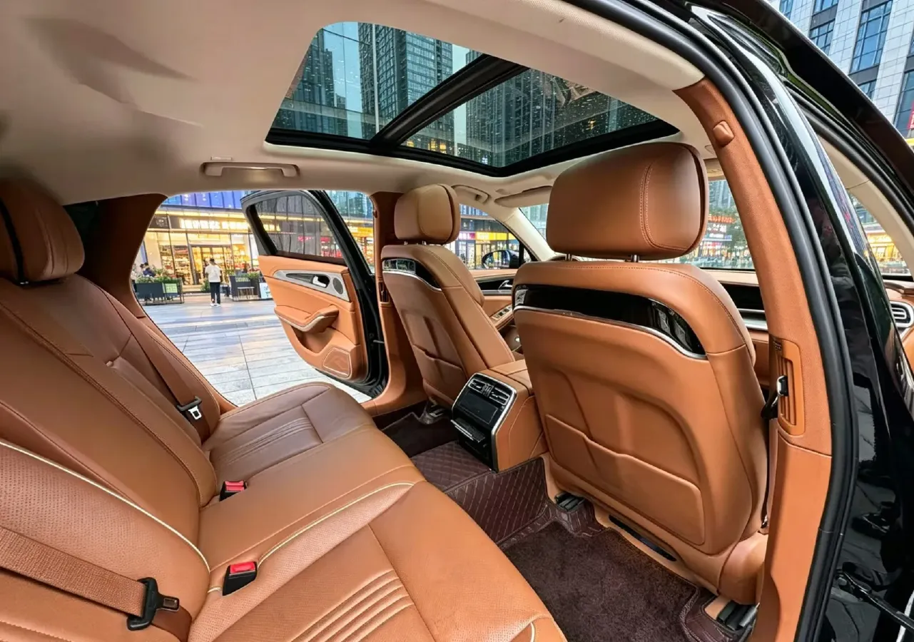 2022 HongQi H9 2.0T 252HP L4 7DCT,autocango,china used car exporter,china ev exporter,chinese used car exporter,chinese used ev exporter