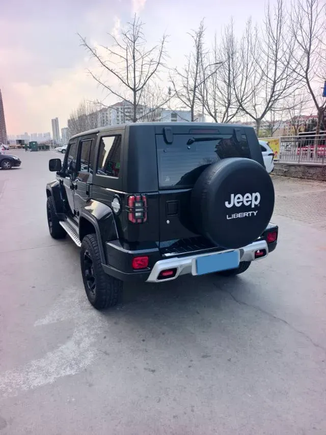 2018 Beijing BJ40 2.0T 204HP L4 5MT,autocango,china used car exporter,china ev exporter,chinese used car exporter,chinese used ev exporter