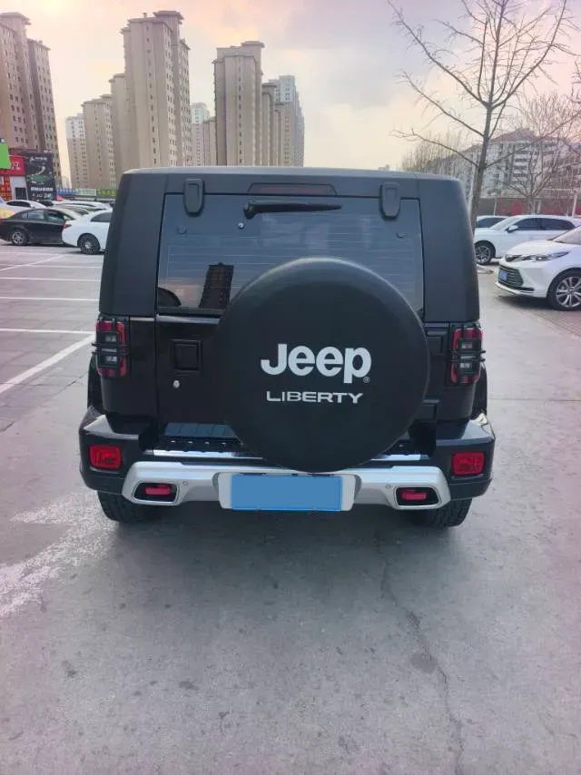 2018 Beijing BJ40 2.0T 204HP L4 5MT,autocango,china used car exporter,china ev exporter,chinese used car exporter,chinese used ev exporter