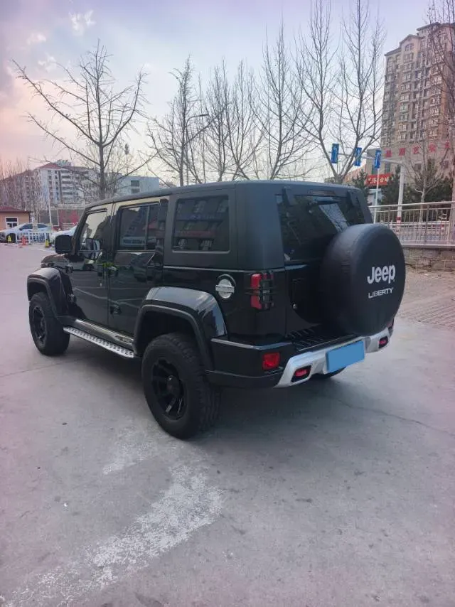 2018 Beijing BJ40 2.0T 204HP L4 5MT,autocango,china used car exporter,china ev exporter,chinese used car exporter,chinese used ev exporter