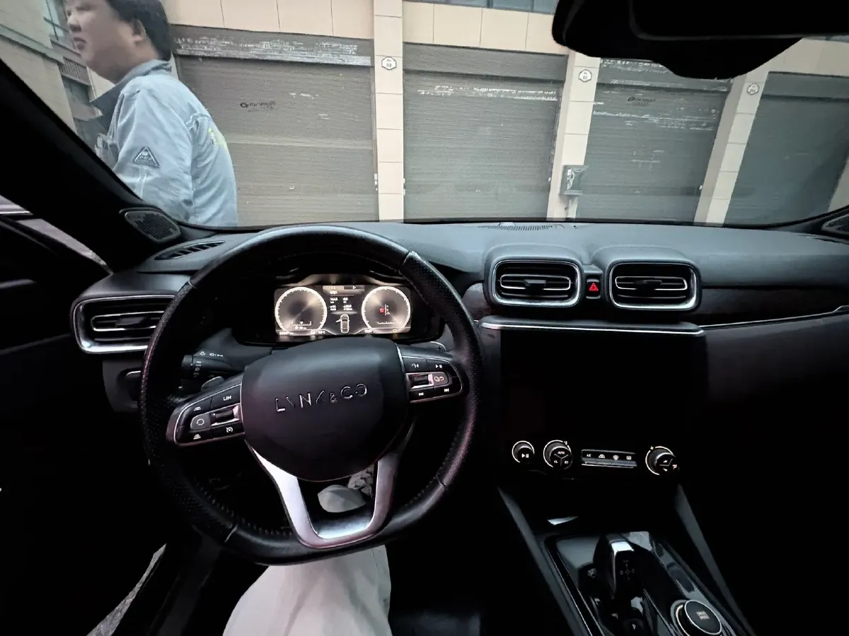 2019 LYNK&CO 01 2.0T 190HP L4 6AT,autocango,china used car exporter,china ev exporter,chinese used car exporter,chinese used ev exporter