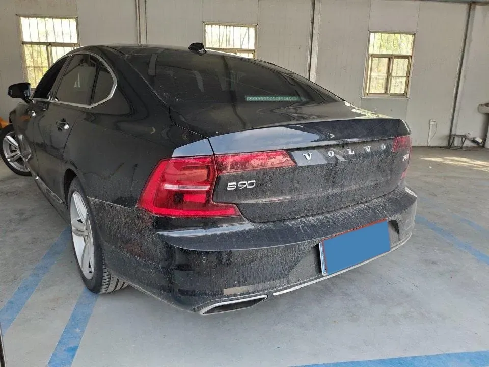 2019 Infiniti Q70 2.0T 211HP L4 7AT,autocango,china used car exporter,china ev exporter,chinese used car exporter,chinese used ev exporter