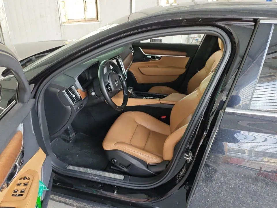 2019 Infiniti Q70 2.0T 211HP L4 7AT,autocango,china used car exporter,china ev exporter,chinese used car exporter,chinese used ev exporter