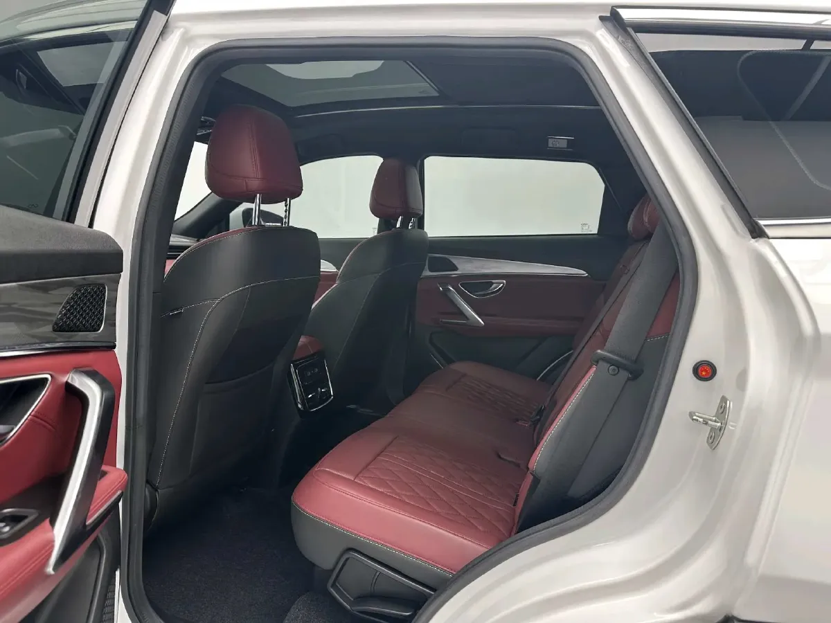 2023 Jetour X70 Plus 1.5T 156HP L4 6DCT,autocango,china used car exporter,china ev exporter,chinese used car exporter,chinese used ev exporter