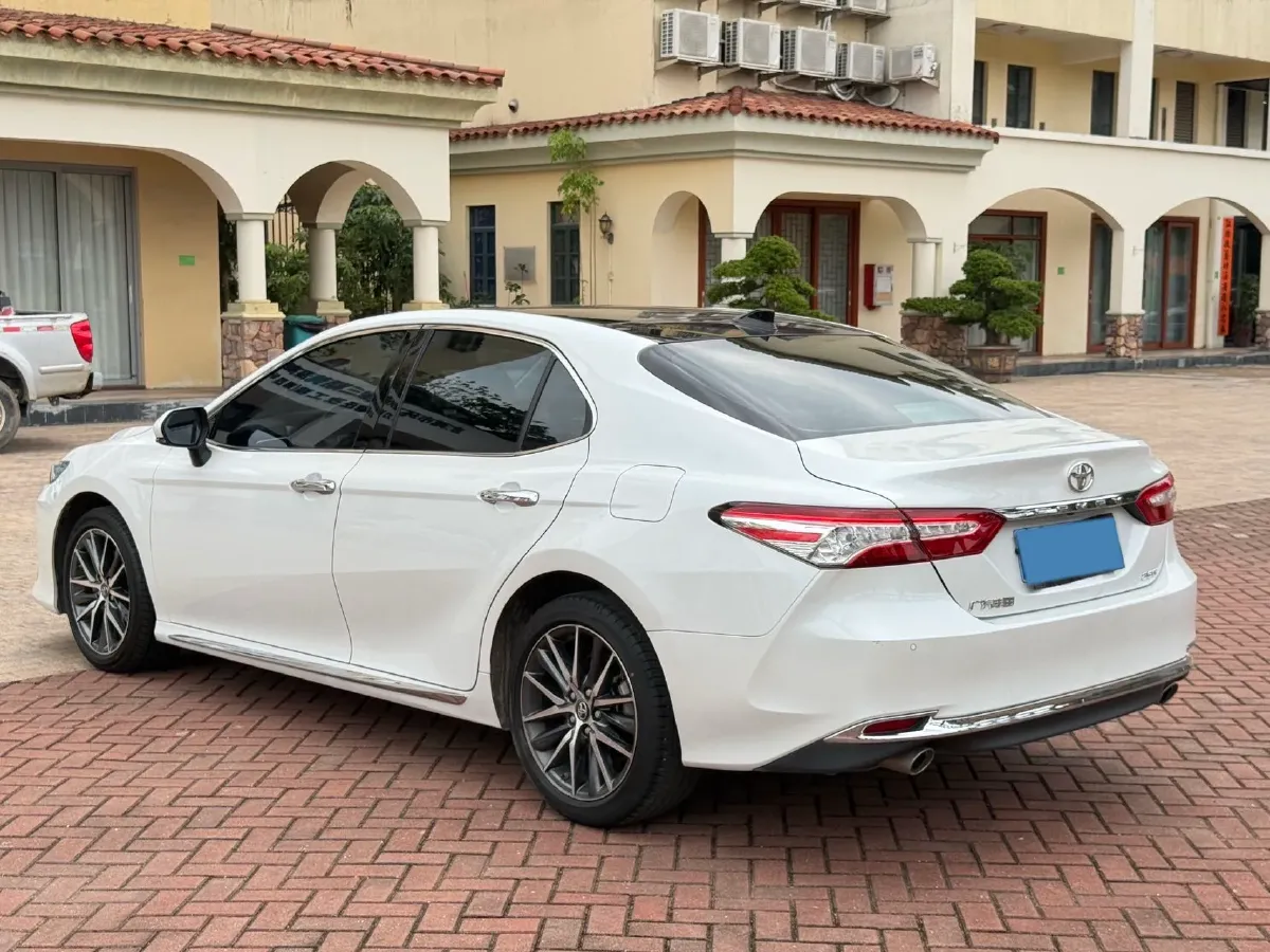 2023 Toyota Camry 2.5L 207HP L4 8AT,autocango,china used car exporter,china ev exporter,chinese used car exporter,chinese used ev exporter
