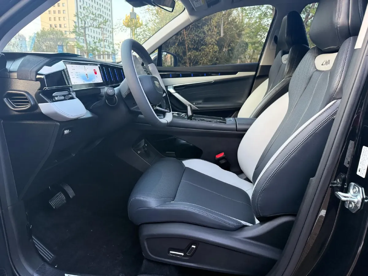 2023 Geely StarRay 1.5T 181HP L4 7DCT,autocango,china used car exporter,china ev exporter,chinese used car exporter,chinese used ev exporter