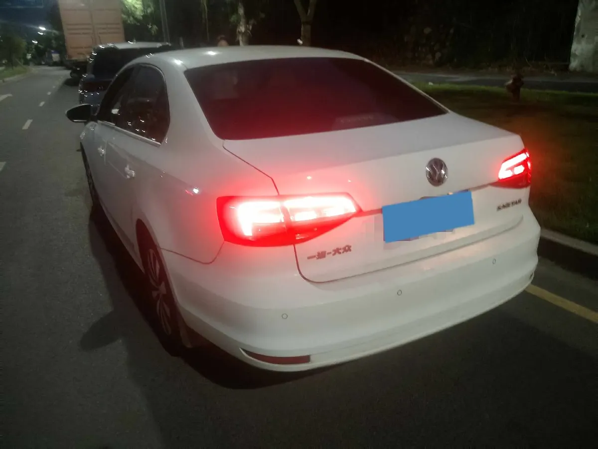 2018 KingLong KaiTe 2.3T 110HP L4 5MT,autocango,china used car exporter,china ev exporter,chinese used car exporter,chinese used ev exporter