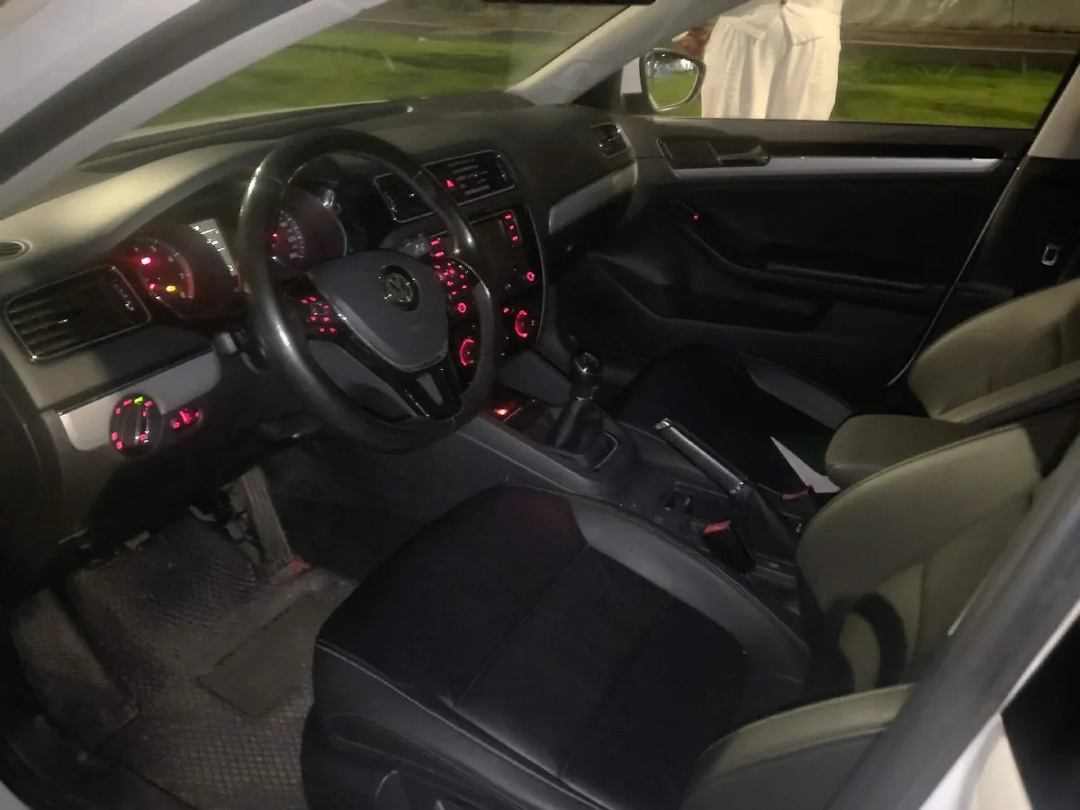 2018 KingLong KaiTe 2.3T 110HP L4 5MT,autocango,china used car exporter,china ev exporter,chinese used car exporter,chinese used ev exporter