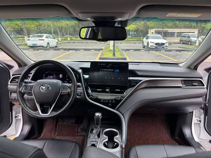 2021 Toyota Camry 2.5L 209HP L4 8AT,autocango,china used car exporter,china ev exporter,chinese used car exporter,chinese used ev exporter