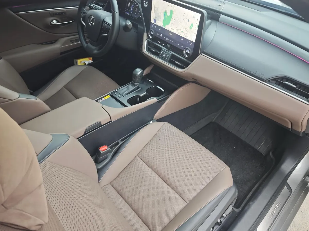 2025 Lexus ES 2.0L 173HP L4 CVT,autocango,china used car exporter,china ev exporter,chinese used car exporter,chinese used ev exporter