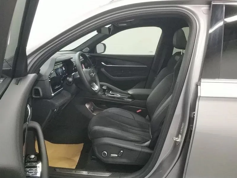 2025 Geely Monjaro 2.0T 238HP L4 8AT,autocango,china used car exporter,china ev exporter,chinese used car exporter,chinese used ev exporter