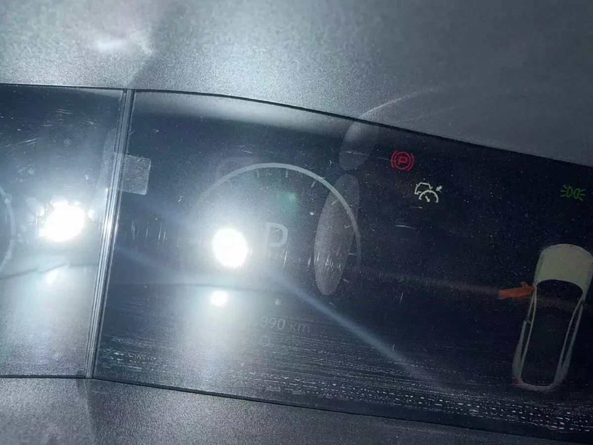 2022 ChangAn UNI-V 1.5T 188HP L4 7DCT,autocango,china used car exporter,china ev exporter,chinese used car exporter,chinese used ev exporter