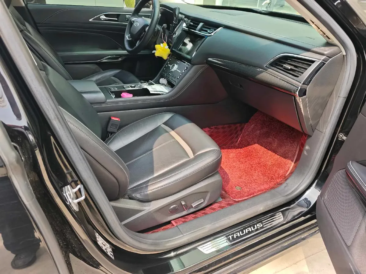 2018 Ford Taurus 2.0T 234HP L4 6AT,autocango,china used car exporter,china ev exporter,chinese used car exporter,chinese used ev exporter