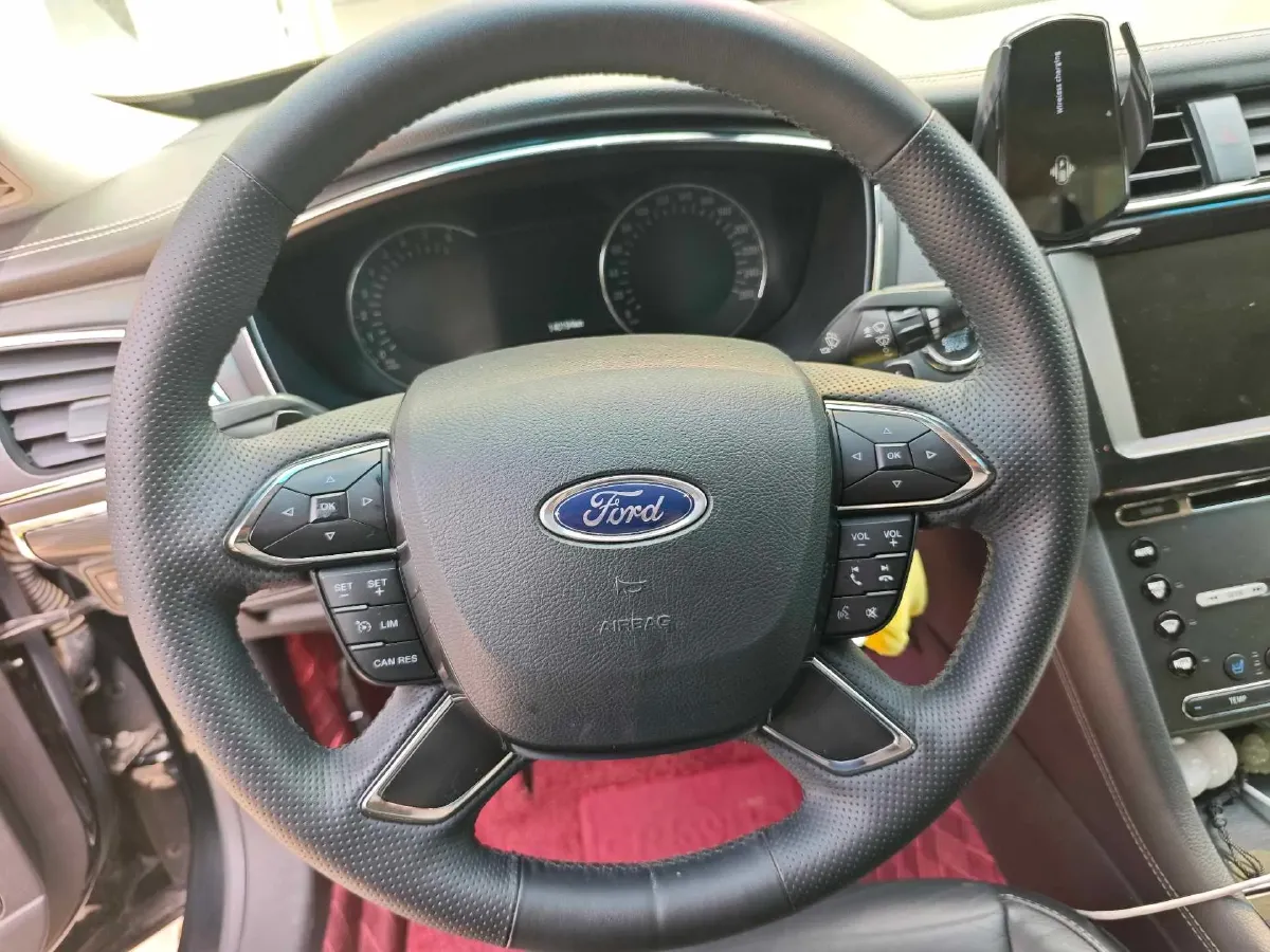 2018 Ford Taurus 2.0T 234HP L4 6AT,autocango,china used car exporter,china ev exporter,chinese used car exporter,chinese used ev exporter