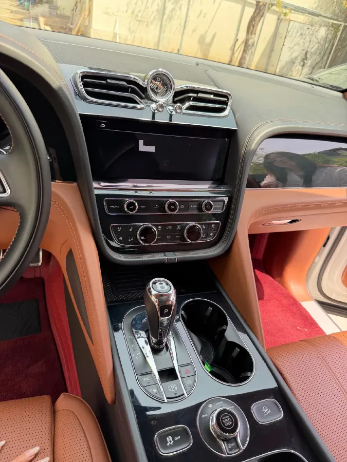 2022 Bentley Bentayga 4.0T 550HP V8 8AT,autocango,china used car exporter,china ev exporter,chinese used car exporter,chinese used ev exporter