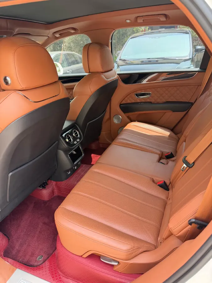 2022 Bentley Bentayga 4.0T 550HP V8 8AT,autocango,china used car exporter,china ev exporter,chinese used car exporter,chinese used ev exporter