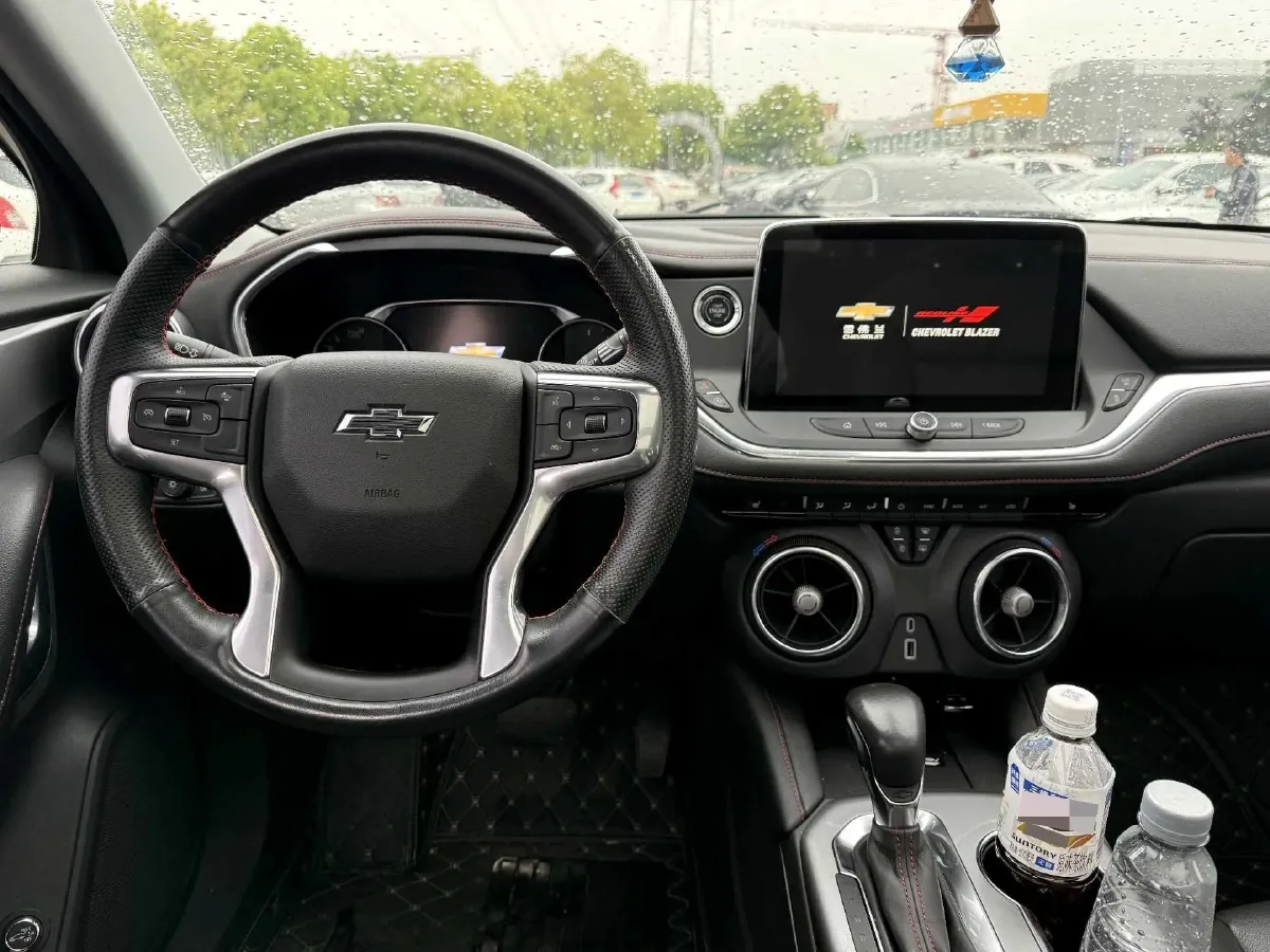 2021 BMW 3 Series 2.0T 156HP L4 8AT,autocango,china used car exporter,china ev exporter,chinese used car exporter,chinese used ev exporter