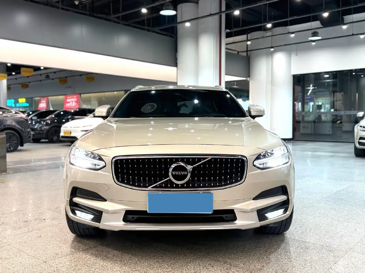 2019 Volvo V90 2.0T 254HP L4 8AT,autocango,china used car exporter,china ev exporter,chinese used car exporter,chinese used ev exporter