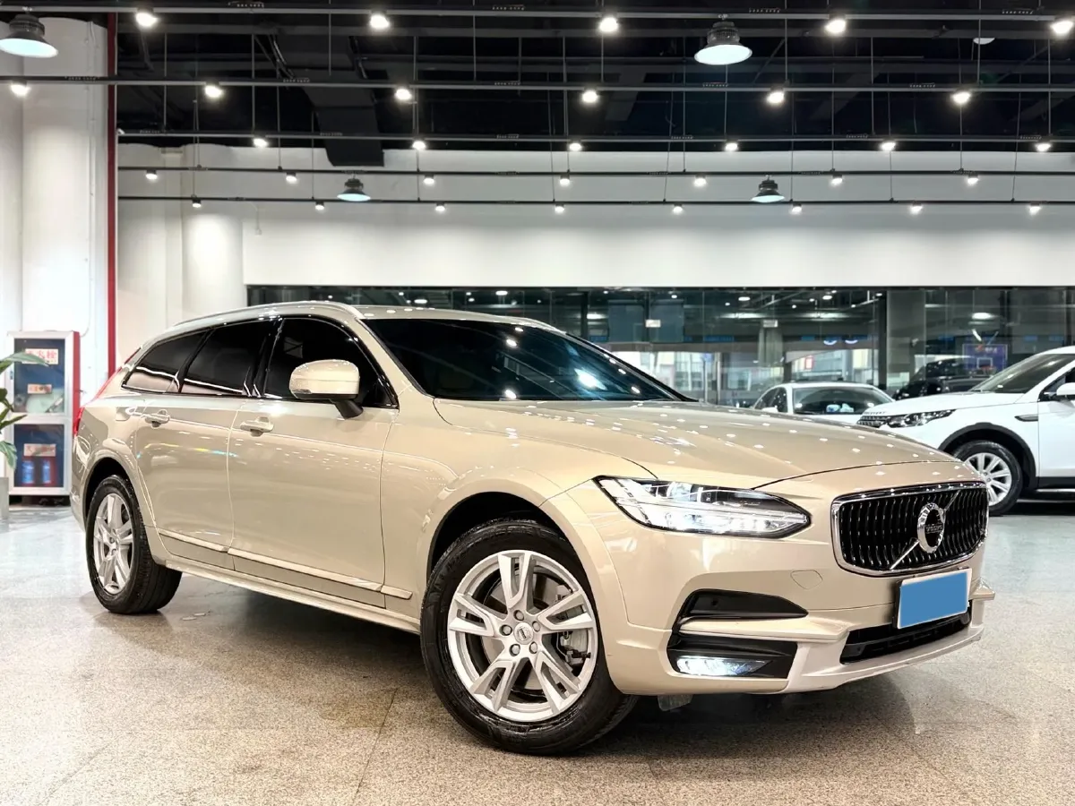2019 Volvo V90 2.0T 254HP L4 8AT,autocango,china used car exporter,china ev exporter,chinese used car exporter,chinese used ev exporter