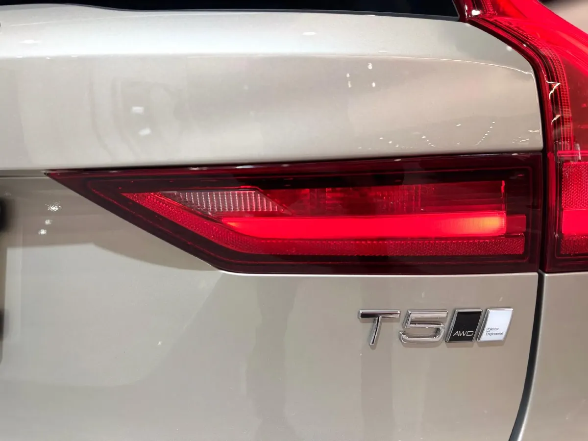 2019 Volvo V90 2.0T 254HP L4 8AT,autocango,china used car exporter,china ev exporter,chinese used car exporter,chinese used ev exporter
