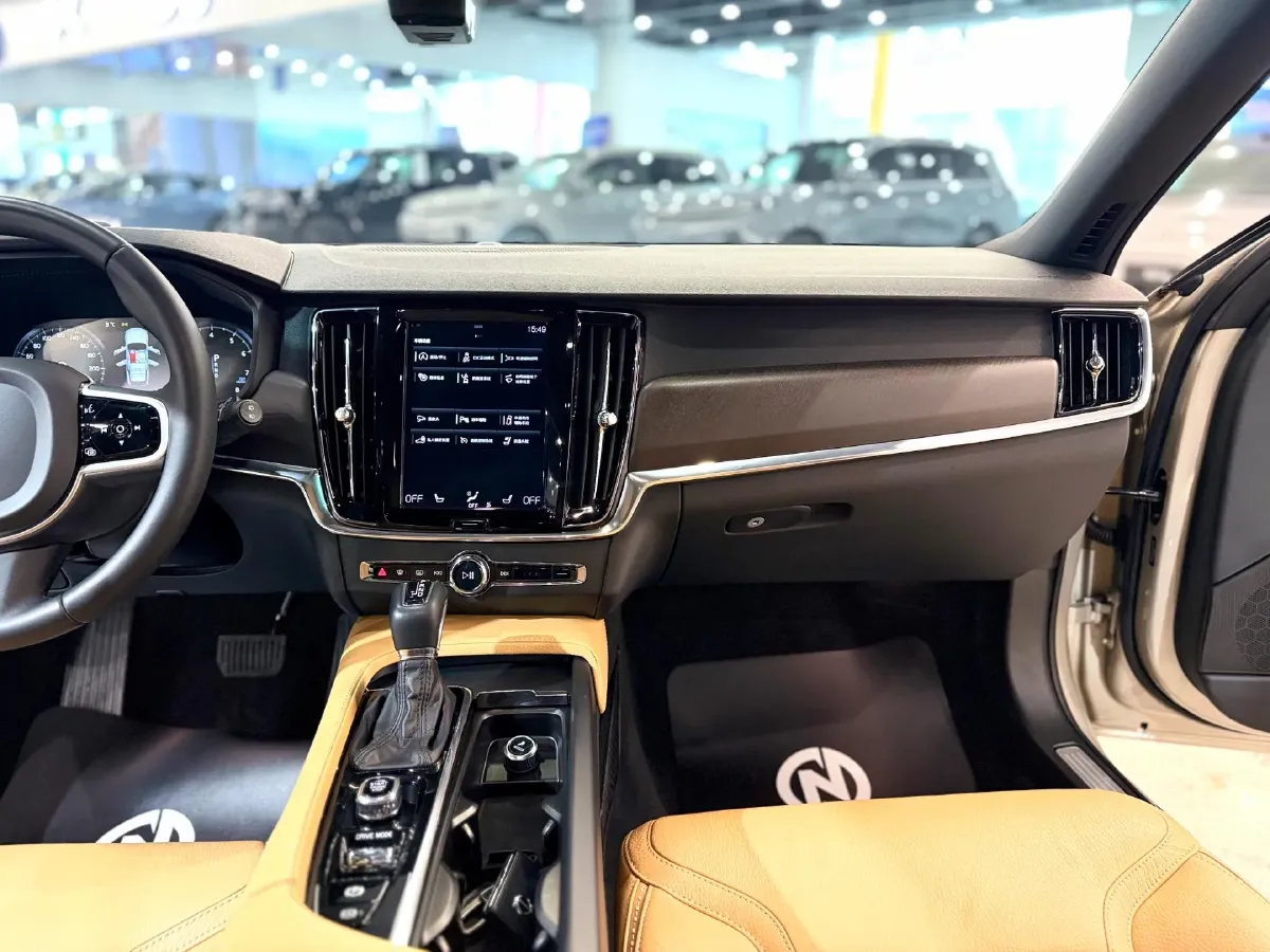 2019 Volvo V90 2.0T 254HP L4 8AT,autocango,china used car exporter,china ev exporter,chinese used car exporter,chinese used ev exporter