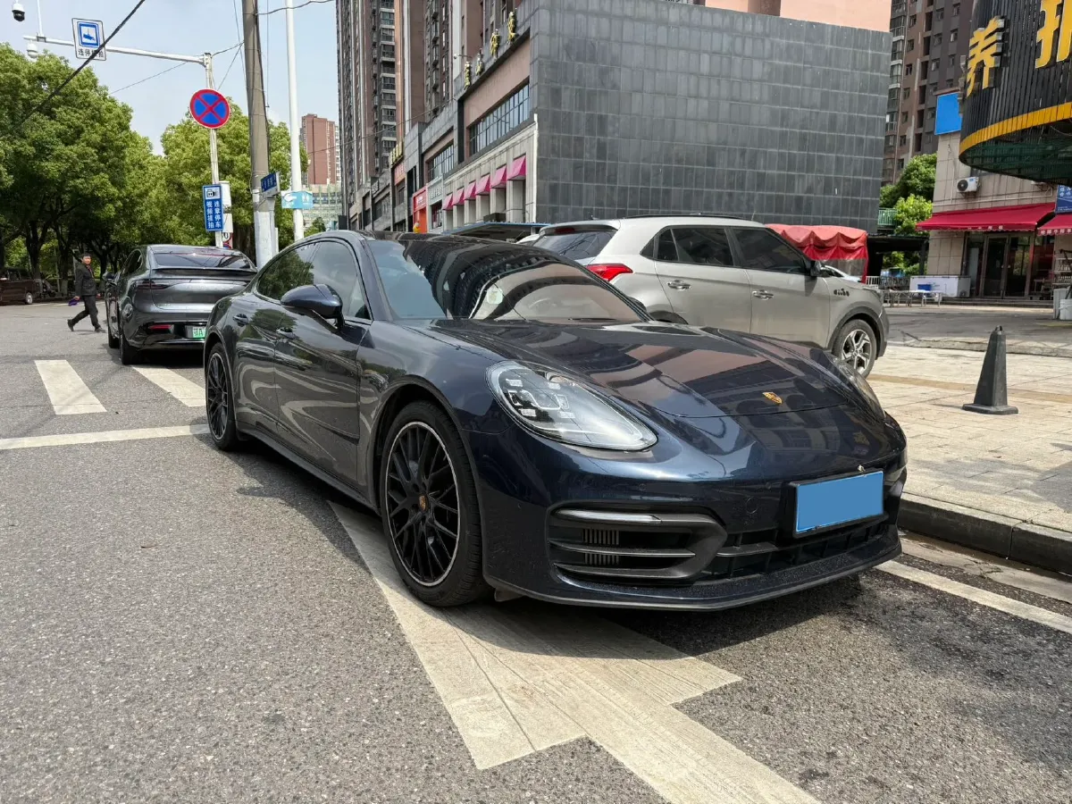 2021 Porsche Panamera 2.9T 330HP V6 8DCT,autocango,china used car exporter,china ev exporter,chinese used car exporter,chinese used ev exporter