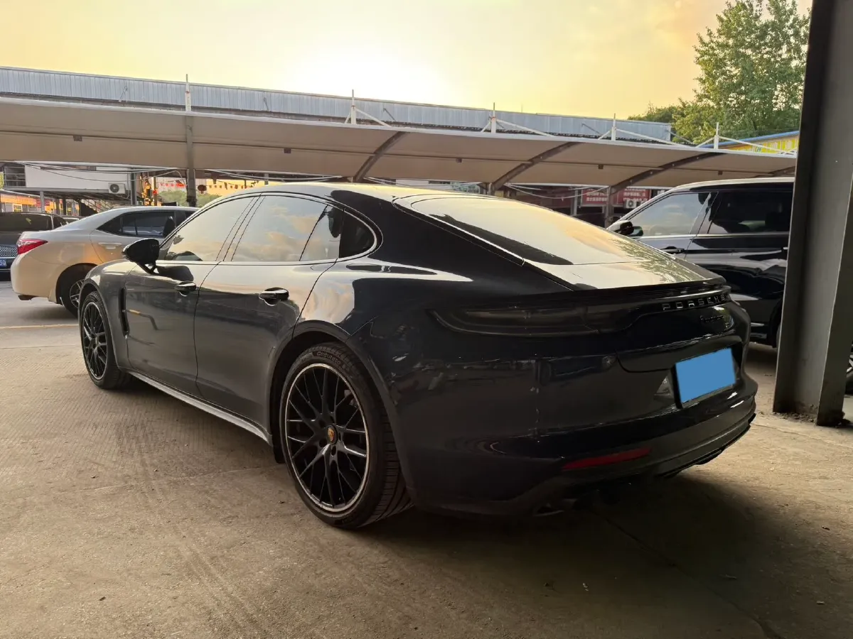 2021 Porsche Panamera 2.9T 330HP V6 8DCT,autocango,china used car exporter,china ev exporter,chinese used car exporter,chinese used ev exporter