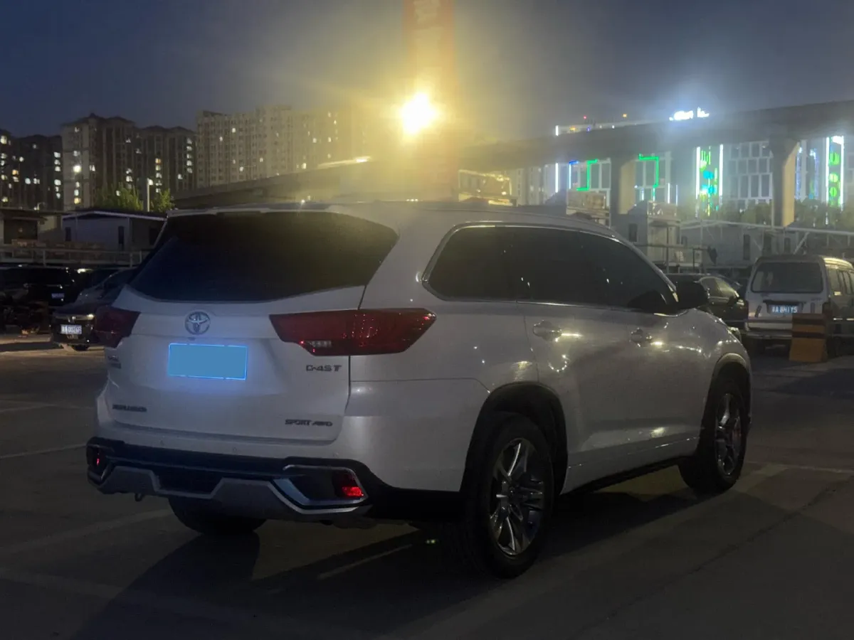 2018 Toyota Highlander 2.0T 220HP L4 6AT,autocango,china used car exporter,china ev exporter,chinese used car exporter,chinese used ev exporter