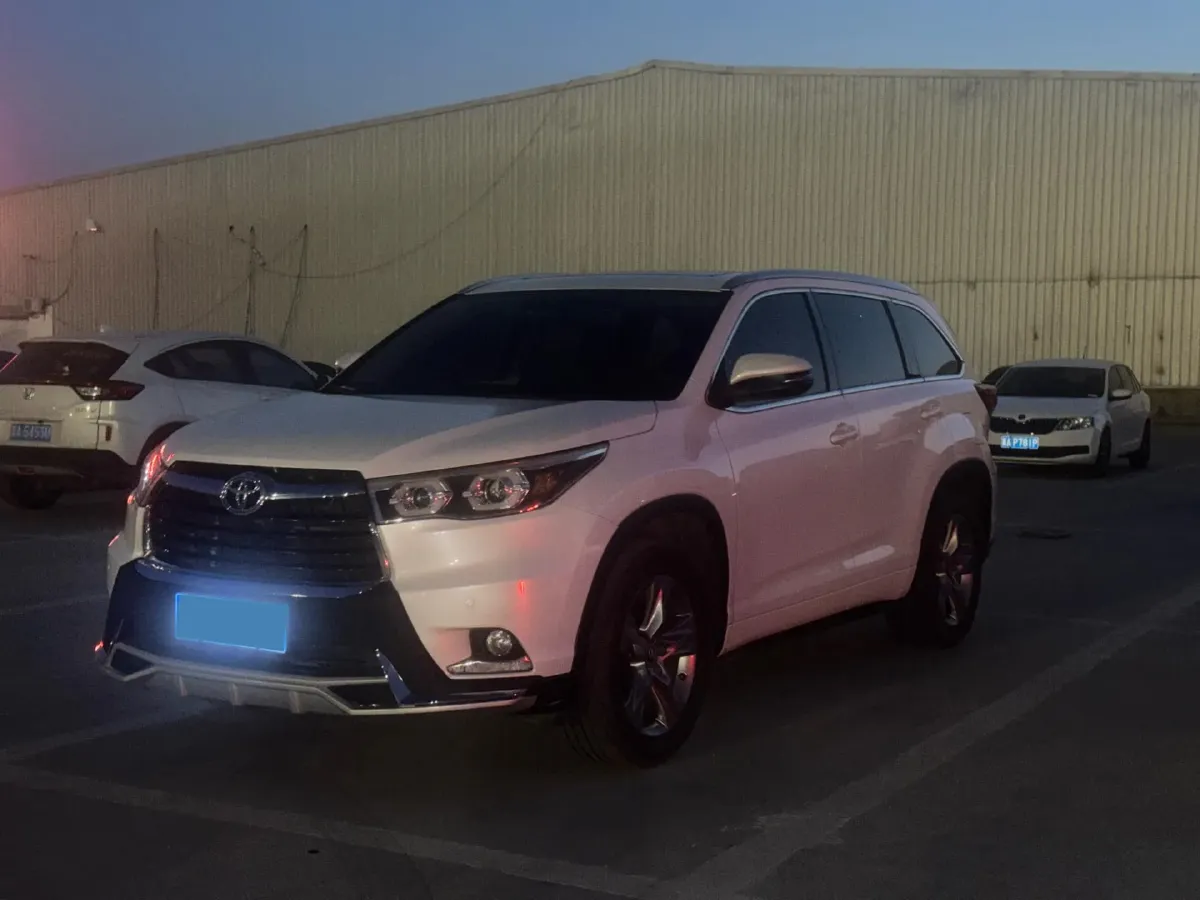 2018 Toyota Highlander 2.0T 220HP L4 6AT,autocango,china used car exporter,china ev exporter,chinese used car exporter,chinese used ev exporter