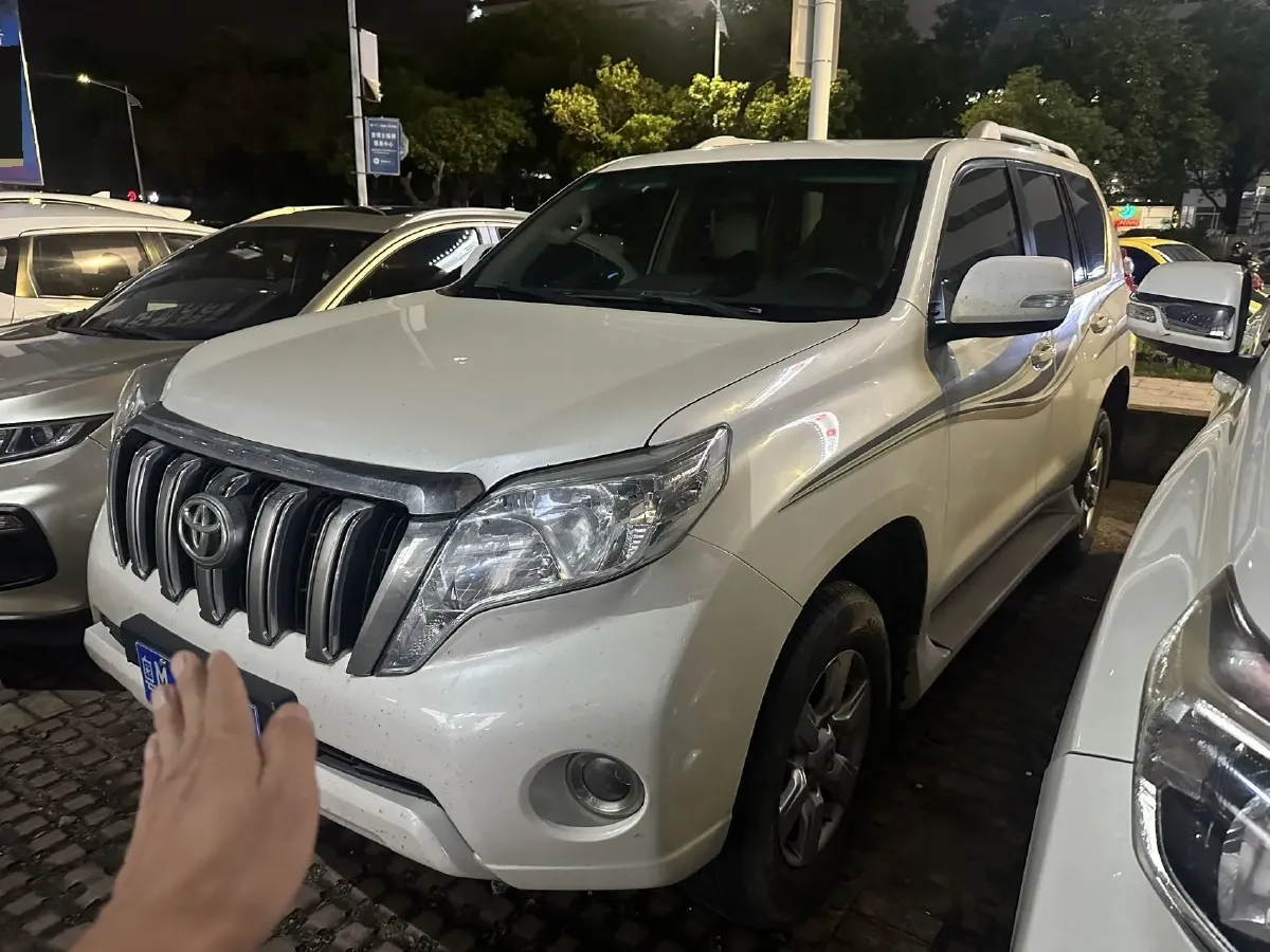 2017 YuTong T7 6.0L 316HP V8 6AT,autocango,china used car exporter,china ev exporter,chinese used car exporter,chinese used ev exporter