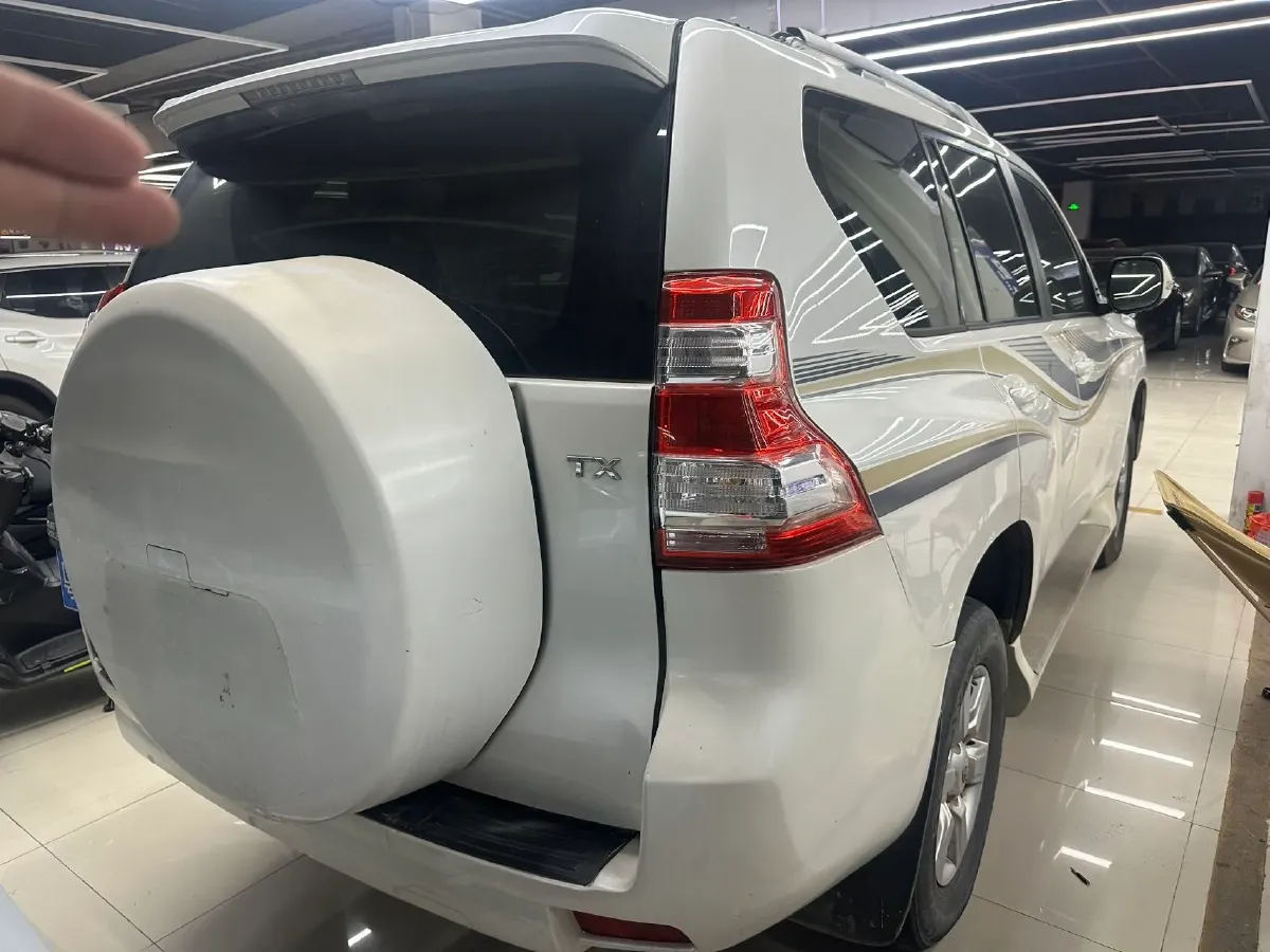 2017 YuTong T7 6.0L 316HP V8 6AT,autocango,china used car exporter,china ev exporter,chinese used car exporter,chinese used ev exporter