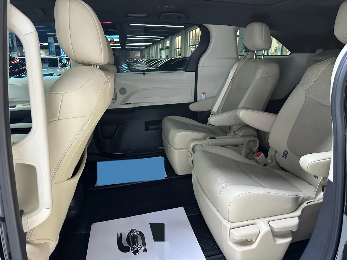 2023 Toyota Granvia 2.5L 189HP L4 E-CVT Hybrid,autocango,china used car exporter,china ev exporter,chinese used car exporter,chinese used ev exporter