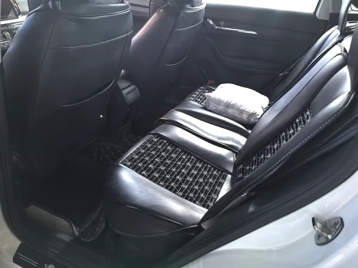 2022 Skoda Kamiq 1.5L 112HP L4 6AT,autocango,china used car exporter,china ev exporter,chinese used car exporter,chinese used ev exporter