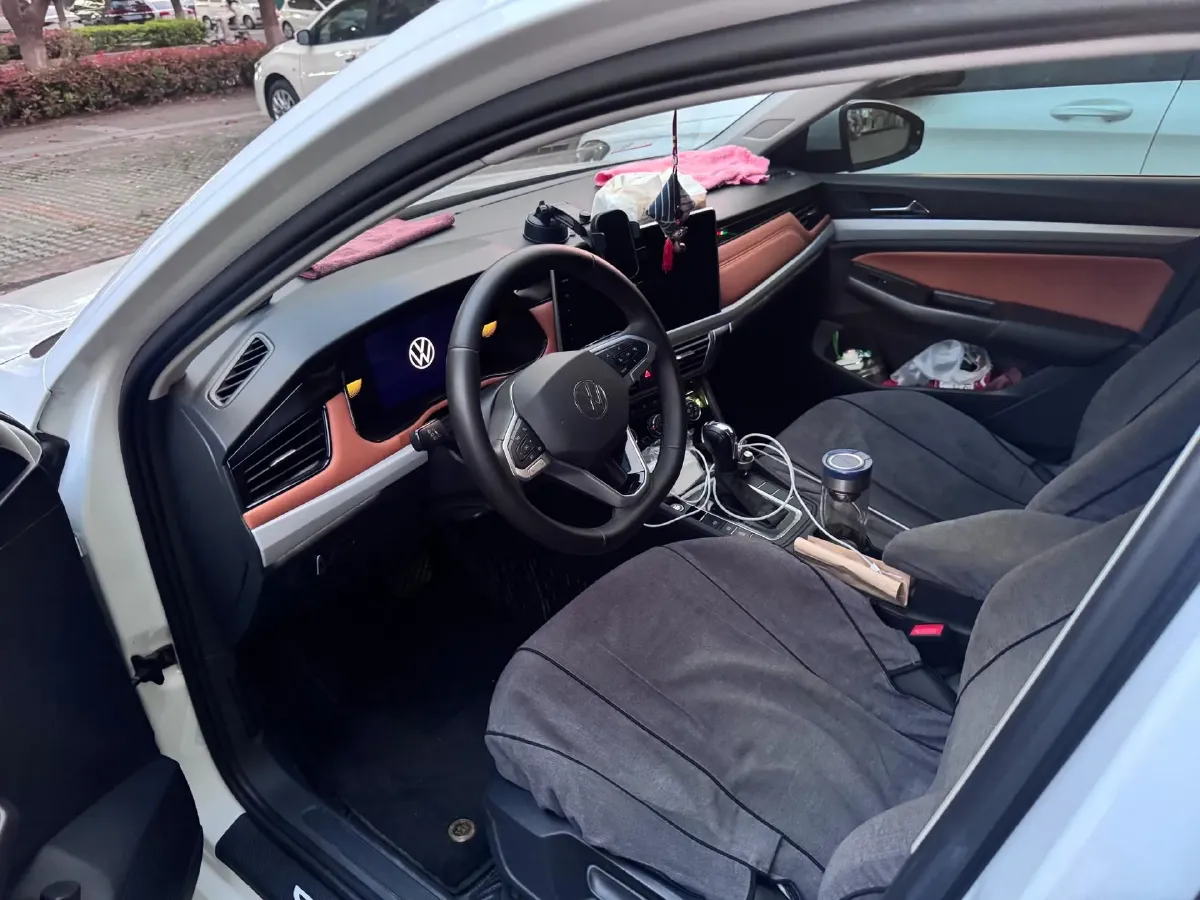 2025 Volkswagen Bora 1.2T 116HP L4 7DCT,autocango,china used car exporter,china ev exporter,chinese used car exporter,chinese used ev exporter