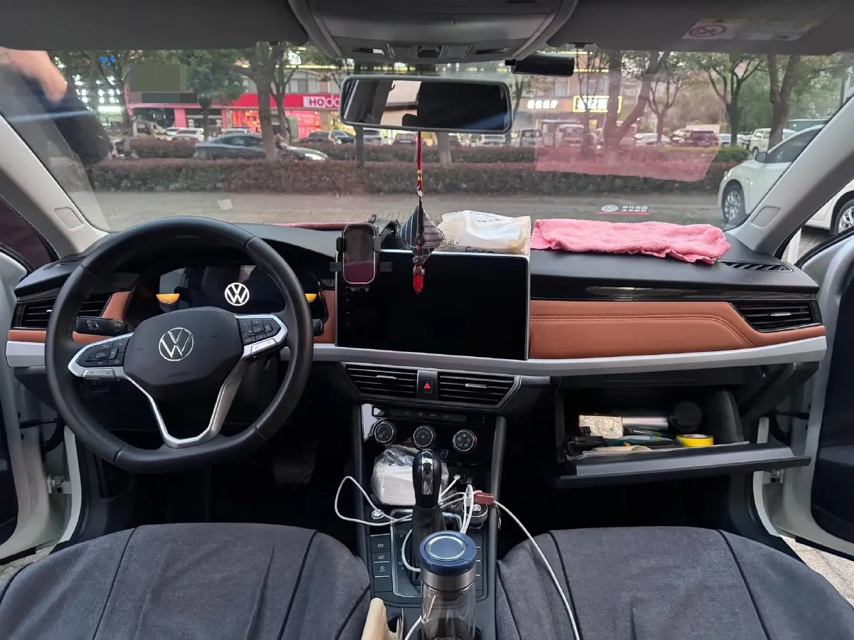 2025 Volkswagen Bora 1.2T 116HP L4 7DCT,autocango,china used car exporter,china ev exporter,chinese used car exporter,chinese used ev exporter