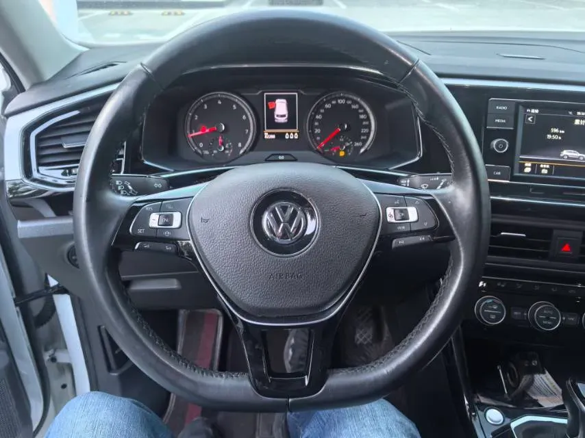 2019 Jeep Cherokee 2.0T 234HP L4 9AT,autocango,china used car exporter,china ev exporter,chinese used car exporter,chinese used ev exporter