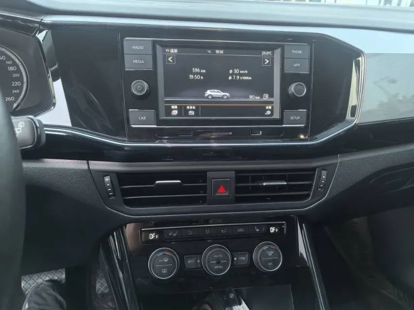 2019 Jeep Cherokee 2.0T 234HP L4 9AT,autocango,china used car exporter,china ev exporter,chinese used car exporter,chinese used ev exporter