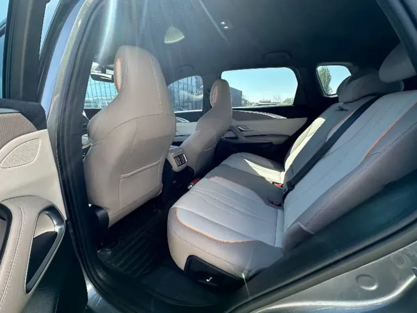 2024 BYD Song Pro 1.5L 110HP L4 E-CVT PHEV 12.9KWH,autocango,china used car exporter,china ev exporter,chinese used car exporter,chinese used ev exporter