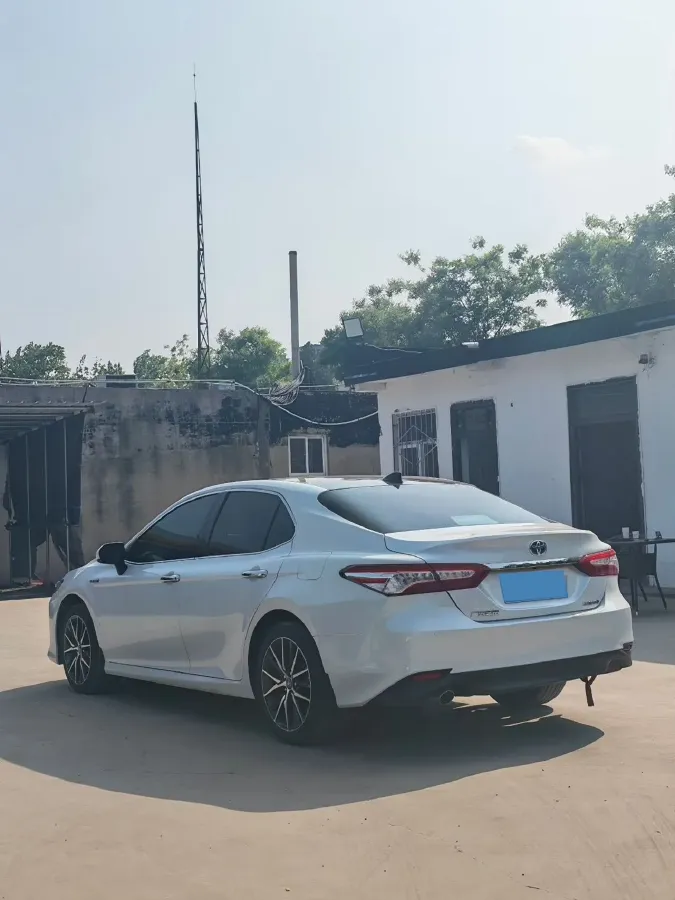 2023 Toyota Camry 2.5L 178HP L4 E-CVT Hybrid,autocango,china used car exporter,china ev exporter,chinese used car exporter,chinese used ev exporter