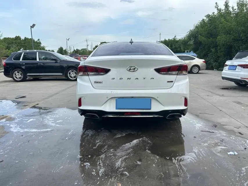 2017 Hyundai Sonata 1.6T 180HP L4 7DCT,autocango,china used car exporter,china ev exporter,chinese used car exporter,chinese used ev exporter