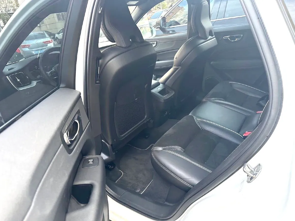 2019 Jeep Wrangler 2.0T 266HP L4 8AT,autocango,china used car exporter,china ev exporter,chinese used car exporter,chinese used ev exporter