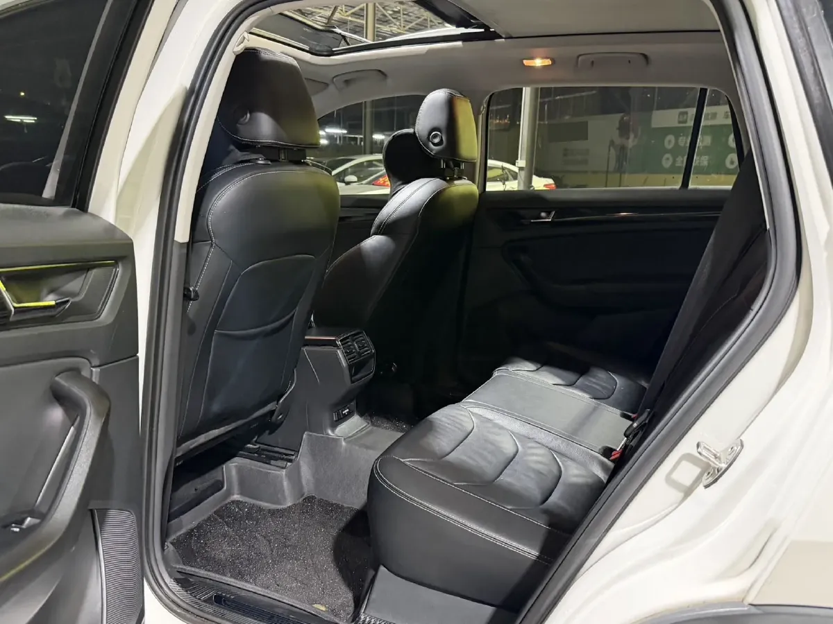 2019 Chevrolet Equinox 2.0T 260HP L4 9AT,autocango,china used car exporter,china ev exporter,chinese used car exporter,chinese used ev exporter