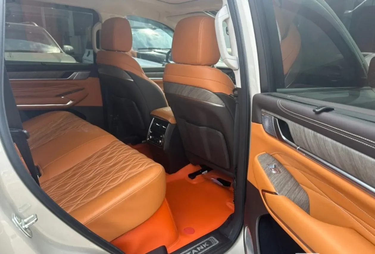 2023 Tank 500 2.0T 252HP L4 9AT PHEV 37.1KWH,autocango,china used car exporter,china ev exporter,chinese used car exporter,chinese used ev exporter