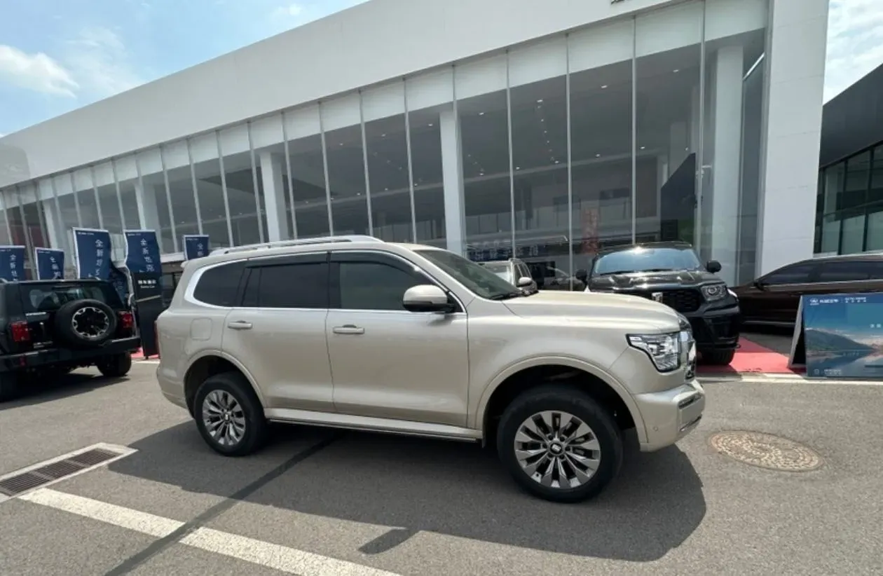 2023 Tank 500 2.0T 252HP L4 9AT PHEV 37.1KWH,autocango,china used car exporter,china ev exporter,chinese used car exporter,chinese used ev exporter