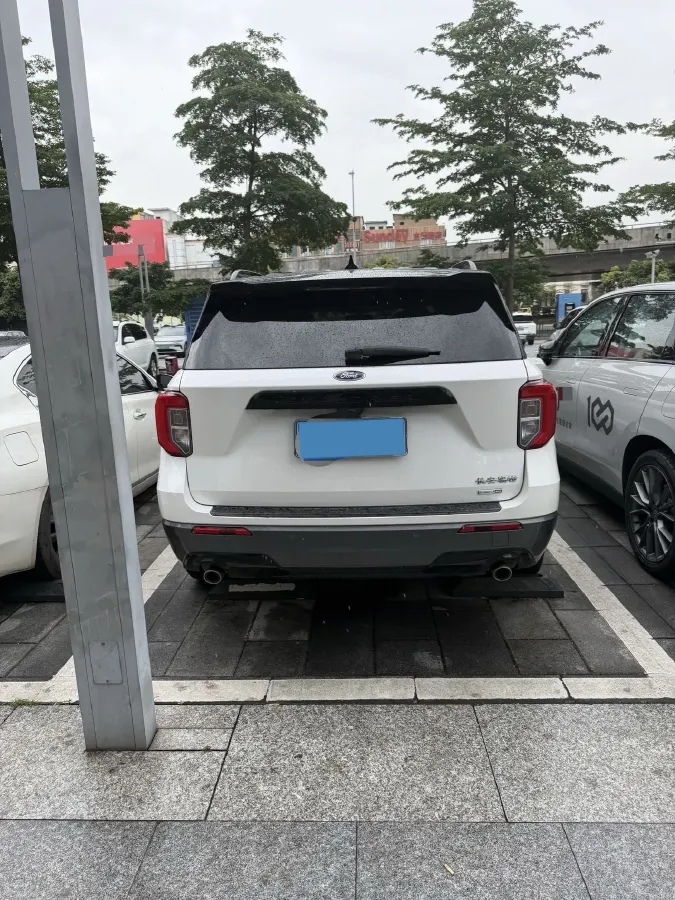 2020 Ford Explorer 2.3T 276HP L4 10AT,autocango,china used car exporter,china ev exporter,chinese used car exporter,chinese used ev exporter