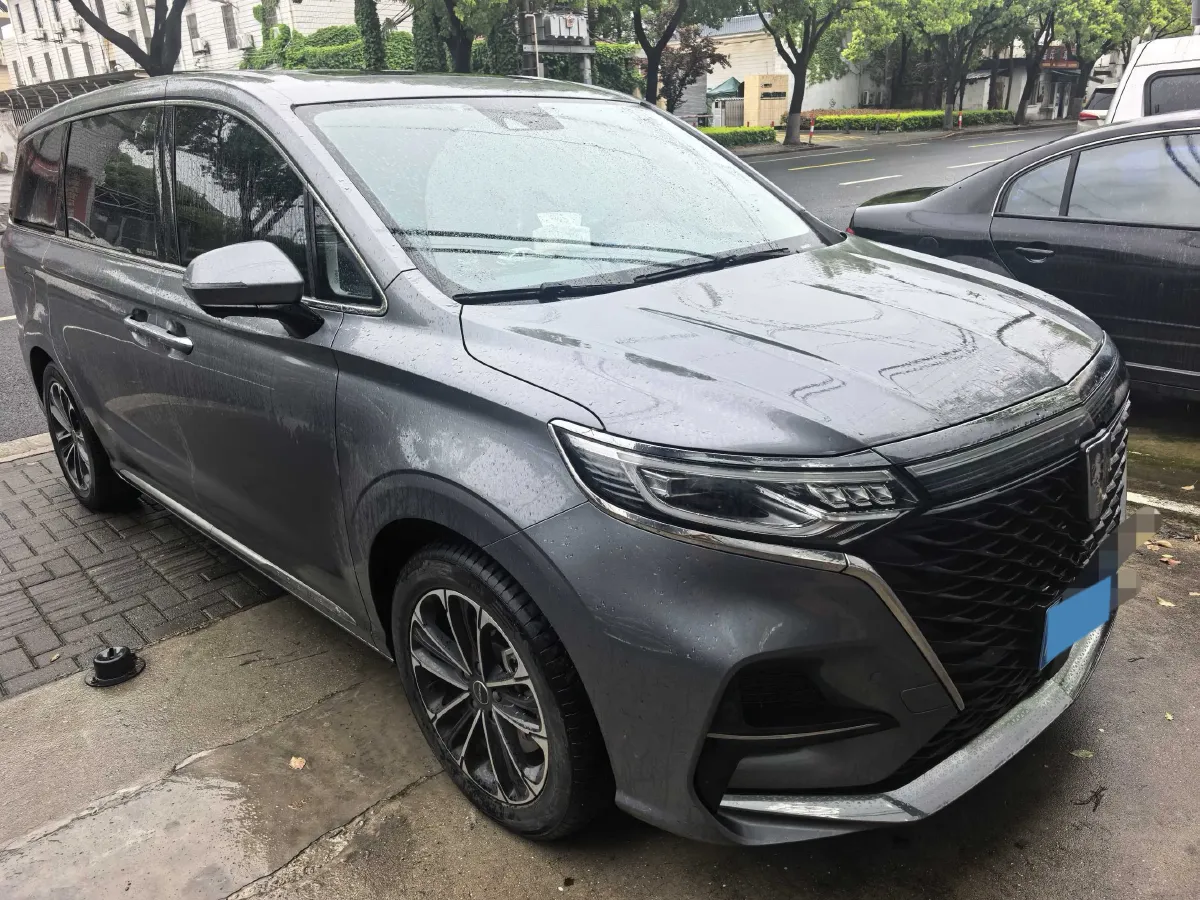 2022 Roewe iMAX8 2.0T 234HP L4 8AT,autocango,china used car exporter,china ev exporter,chinese used car exporter,chinese used ev exporter