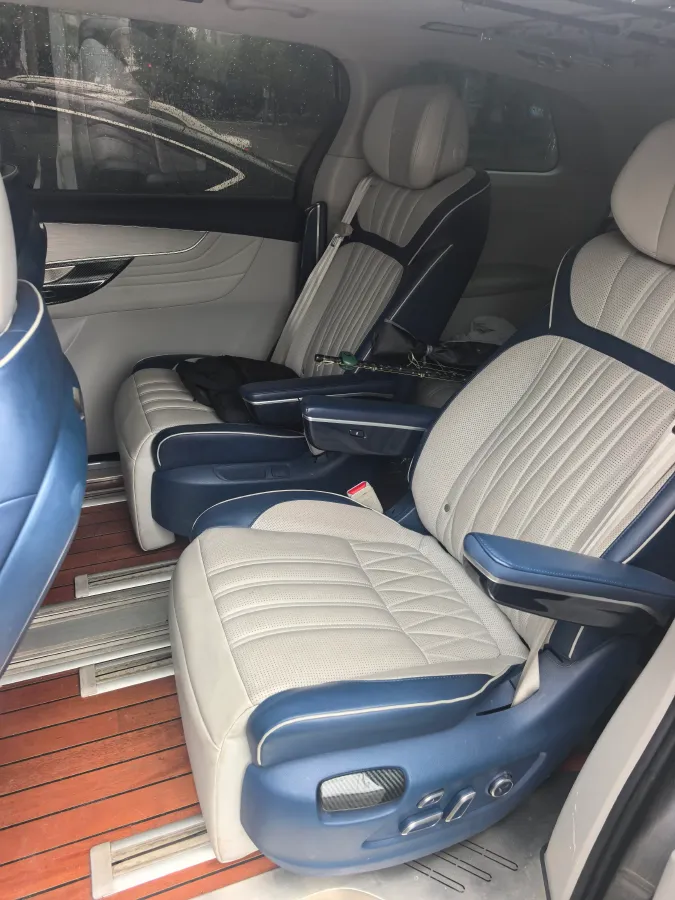 2022 Roewe iMAX8 2.0T 234HP L4 8AT,autocango,china used car exporter,china ev exporter,chinese used car exporter,chinese used ev exporter