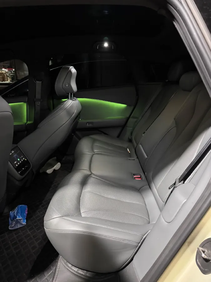 2024 Xpeng P7+ BEV 60.7KWH,autocango,china used car exporter,china ev exporter,chinese used car exporter,chinese used ev exporter