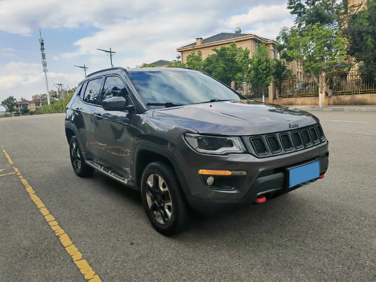 2017 Jeep Compass 2.4L 175HP L4 9AT,autocango,china used car exporter,china ev exporter,chinese used car exporter,chinese used ev exporter