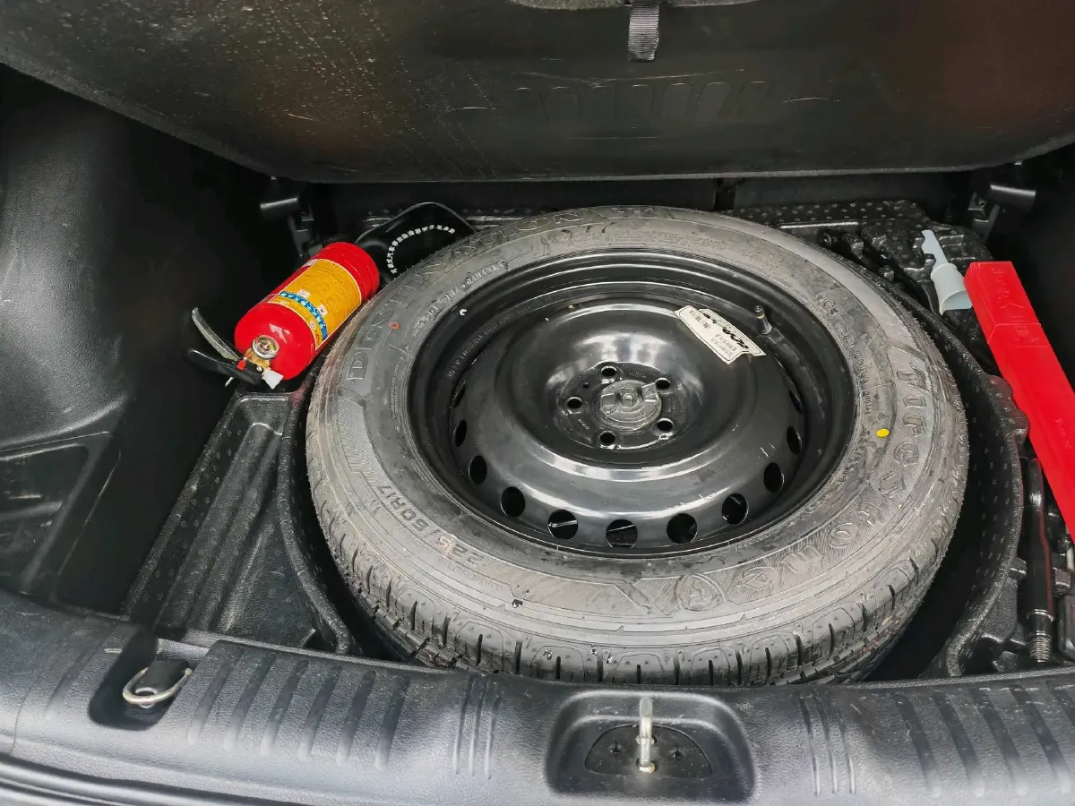 2017 Jeep Compass 2.4L 175HP L4 9AT,autocango,china used car exporter,china ev exporter,chinese used car exporter,chinese used ev exporter